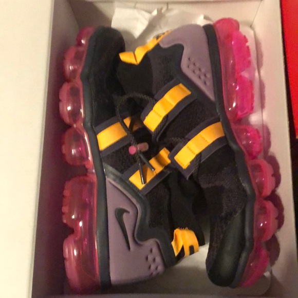 Vapormax Utility 10.5 - Picture 1 of 4